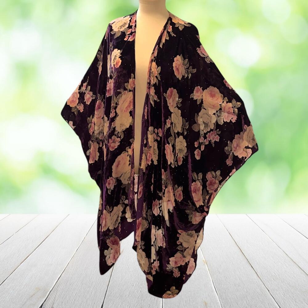 TORRID Burnout Velvet Kimono Dark Floral Roses Romantic Purple Plus One Size